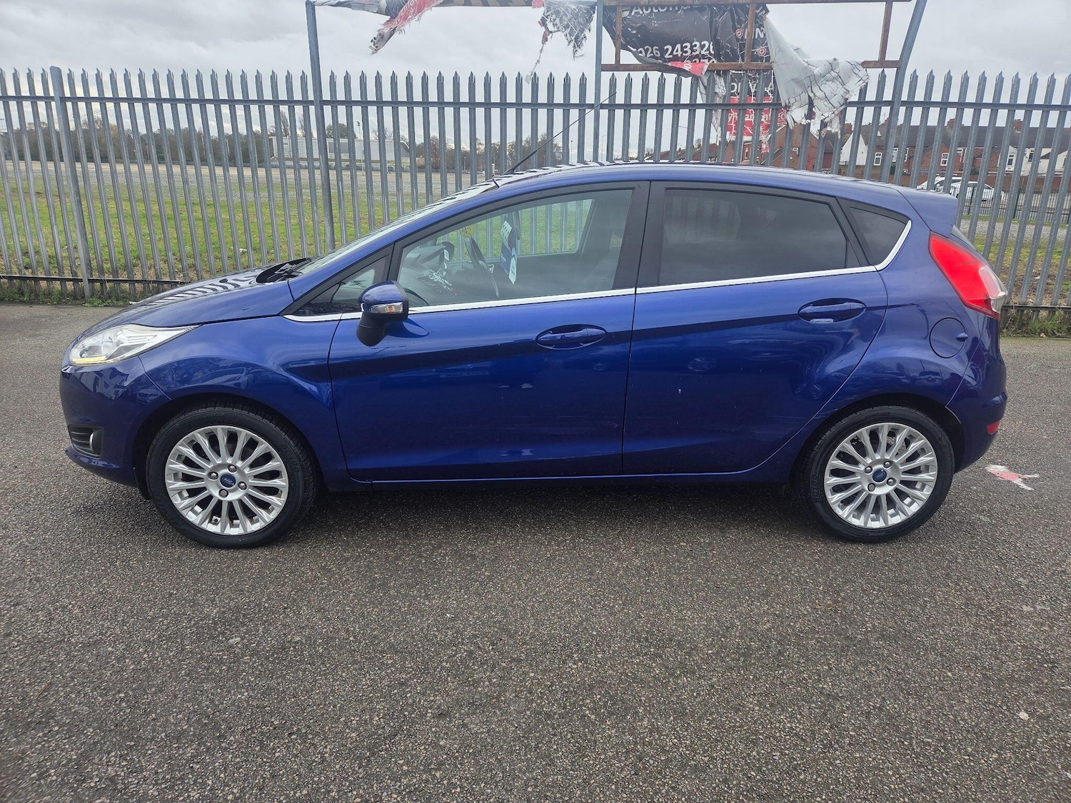Used Ford Fiesta 2014 for sale - 77683515: Photo 2