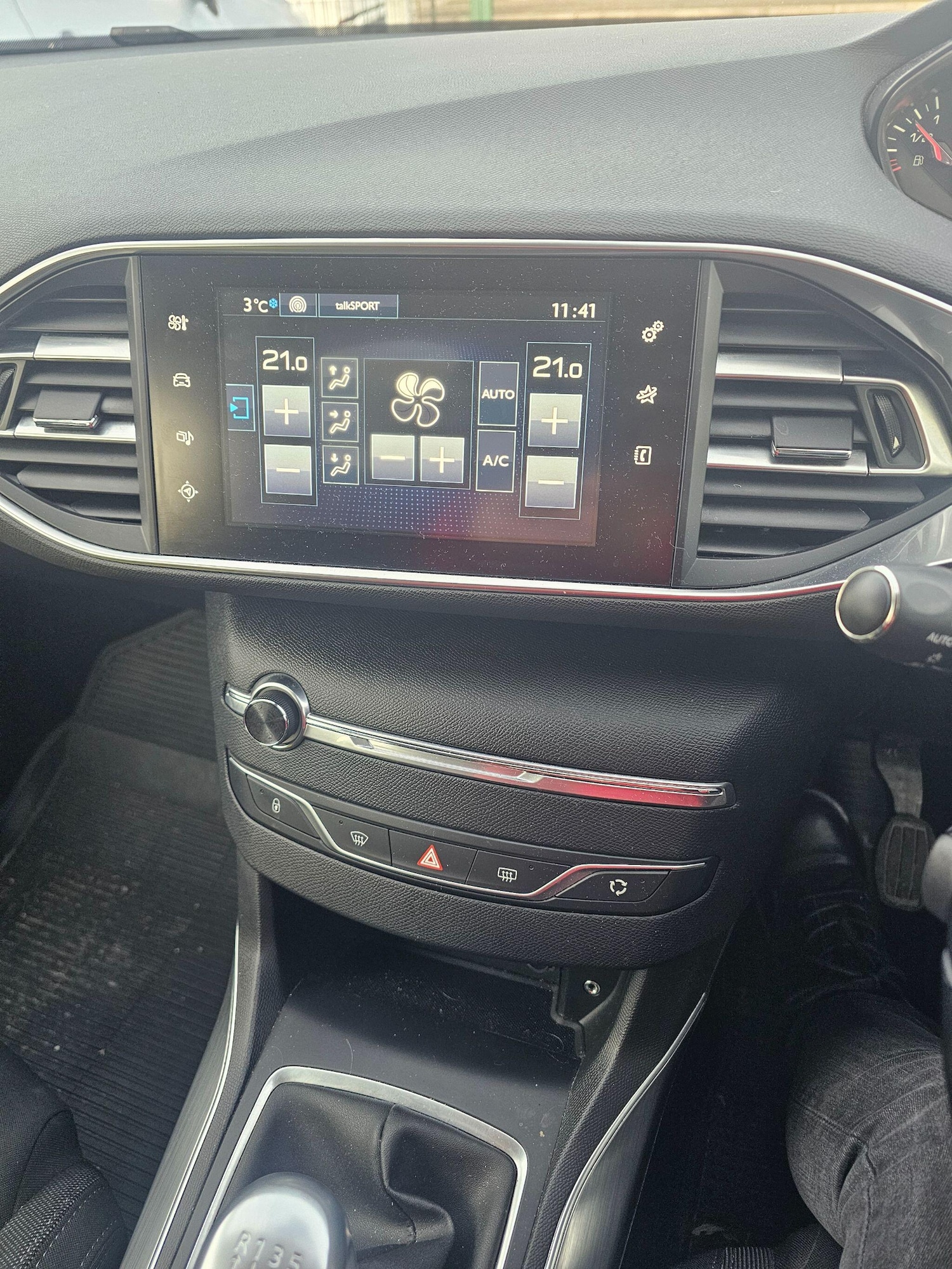 Used Peugeot 308 2017 for sale - 77143794: Photo 14