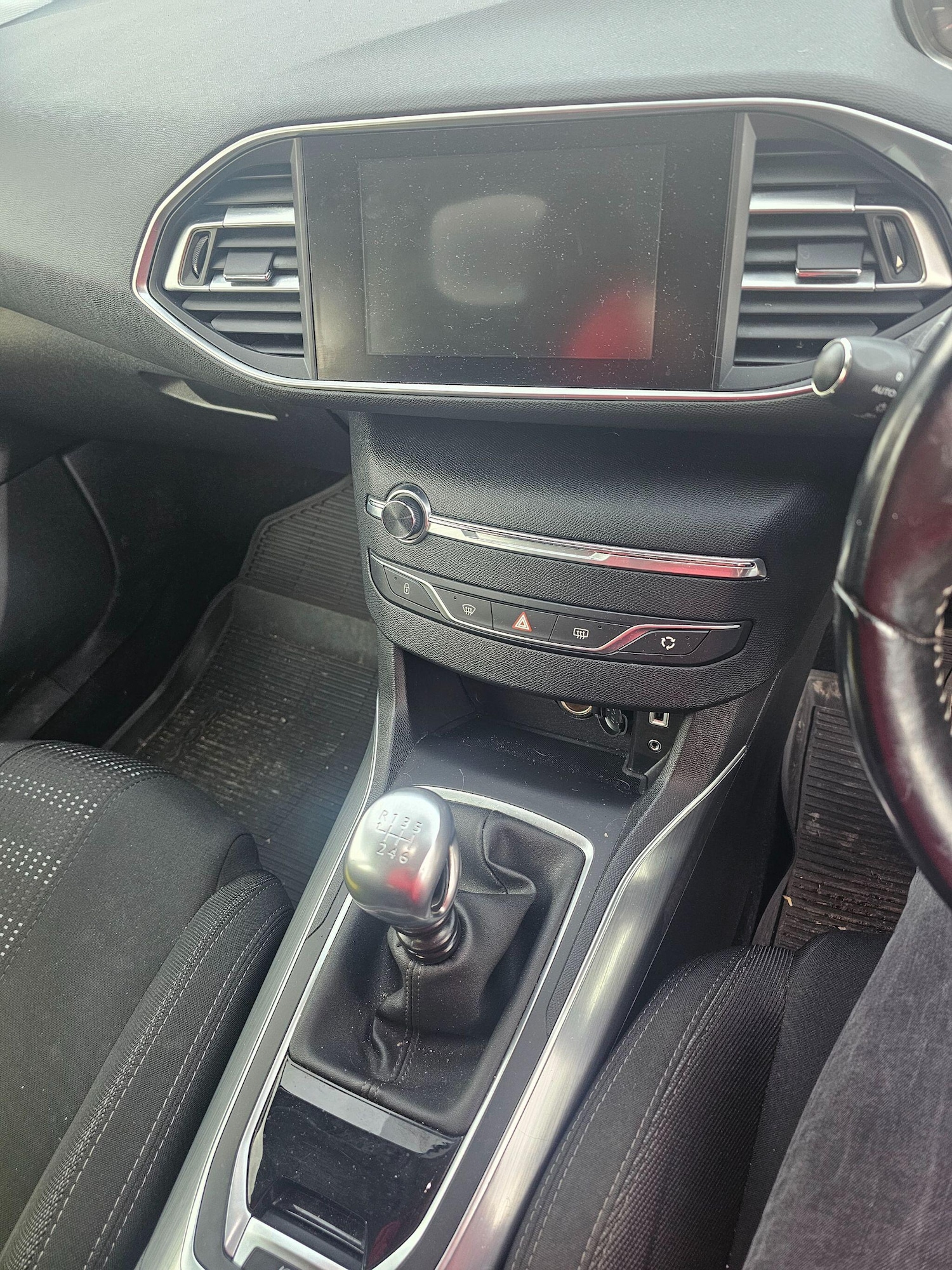 Used Peugeot 308 2017 for sale - 77143794: Photo 15