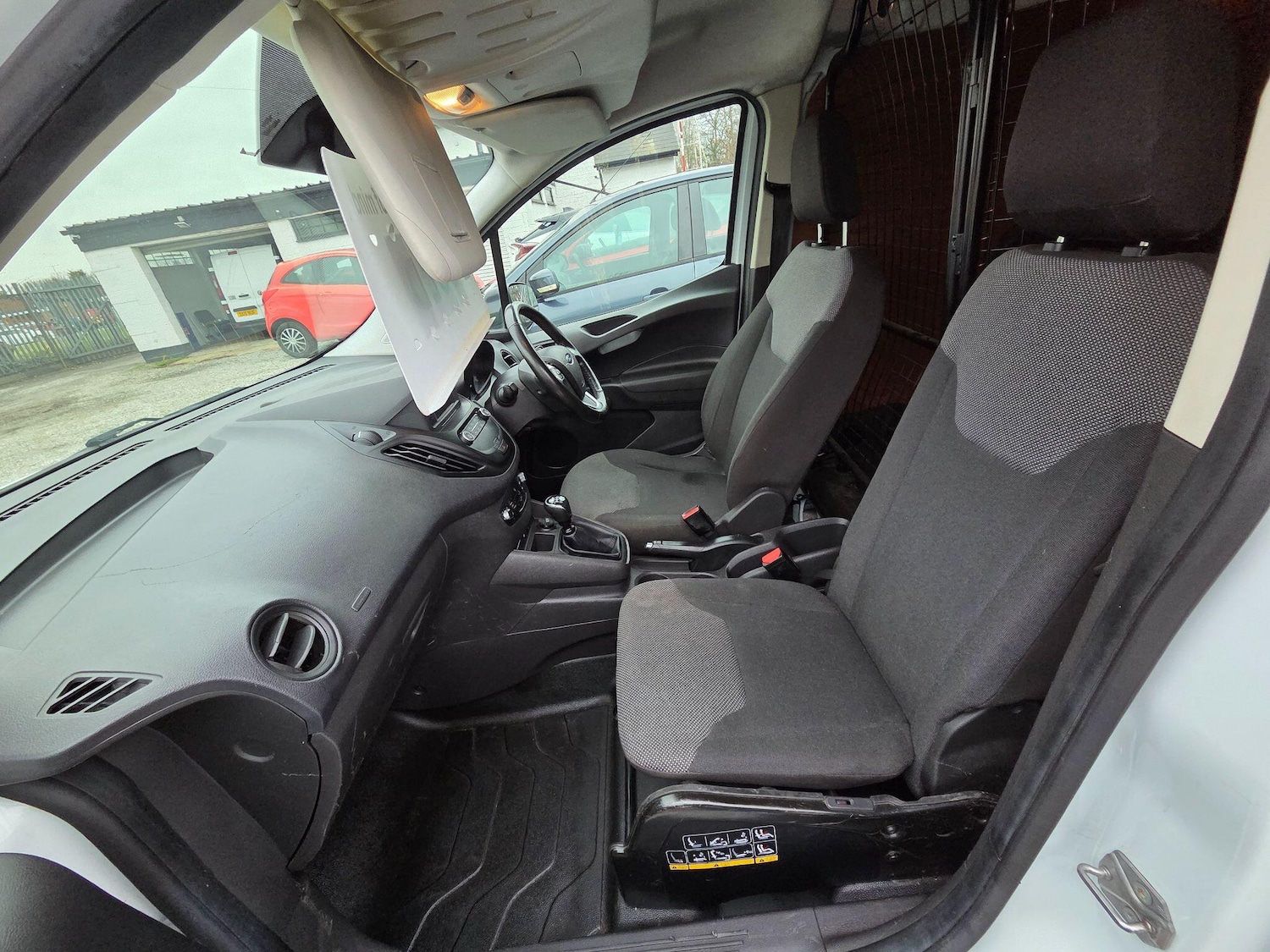 Used Ford Transit Courier 2020 for sale - 78062678: Photo 28