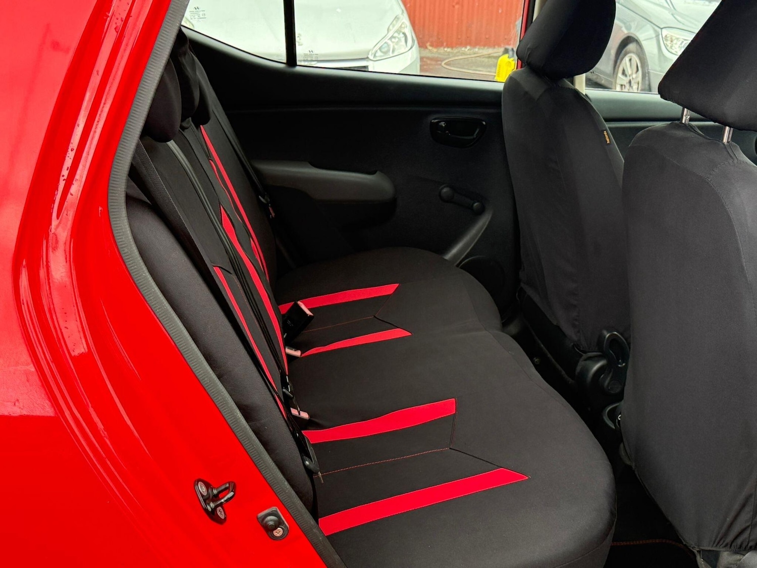 Used Hyundai i10 2009 for sale - 76839573: Photo 4