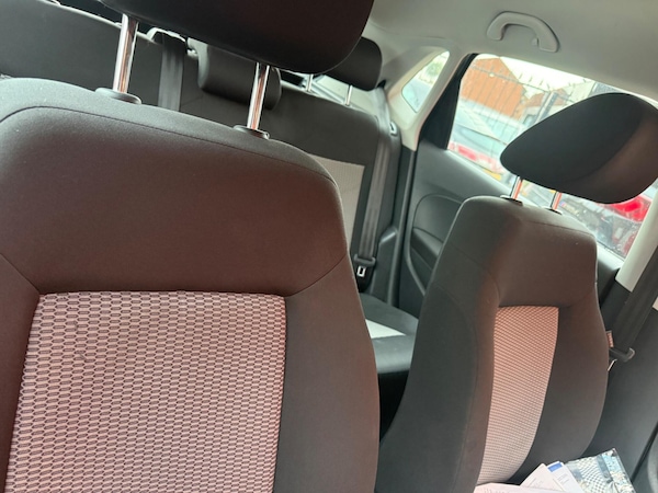 Used Volkswagen Polo 2013 for sale - 76246830: Photo 9