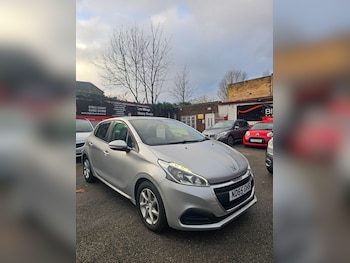 Used Peugeot 208 2016 for sale - 77057366: Photo
