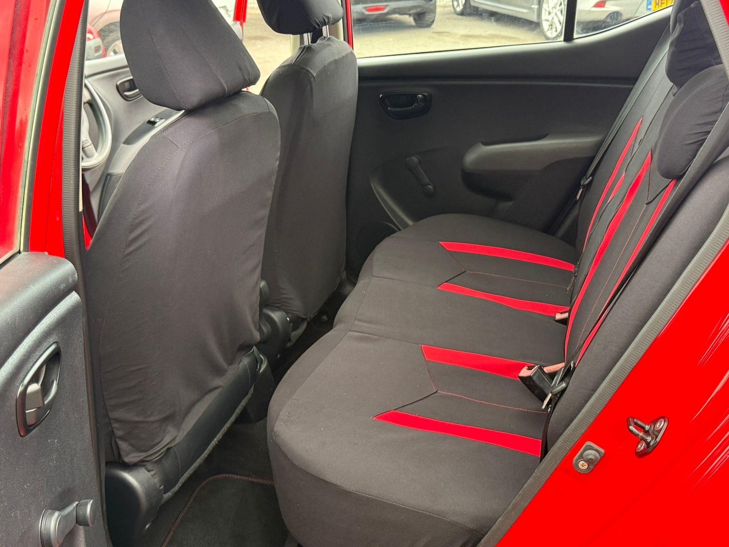 Used Hyundai i10 2009 for sale - 76137296: Photo 8
