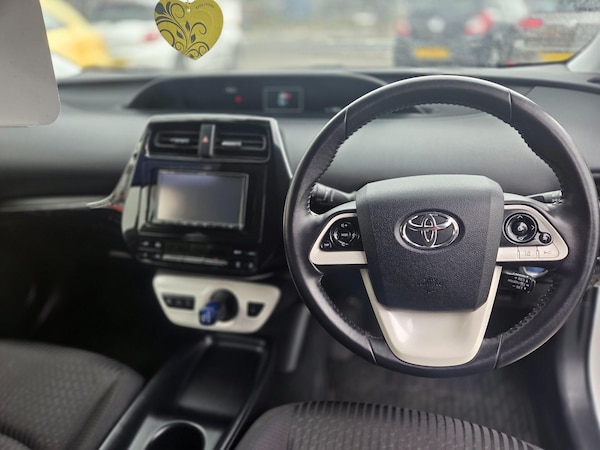 Used Toyota Prius 2024 for sale - 76283053: Photo 12
