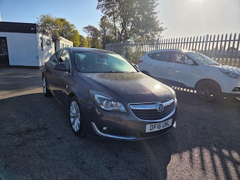 Vauxhall - Insignia