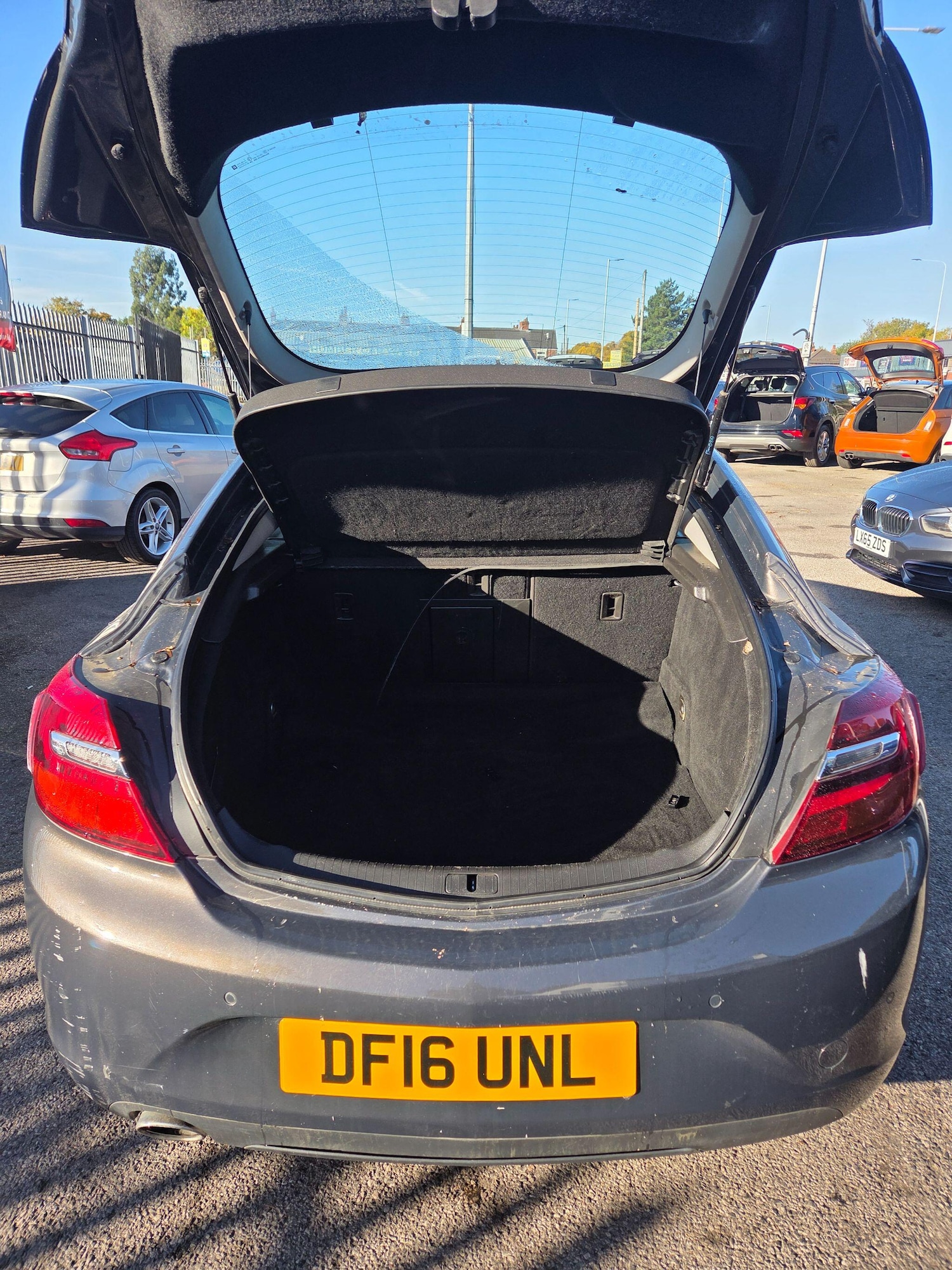 Used Vauxhall Insignia 2016 for sale - 76658369: Photo 4