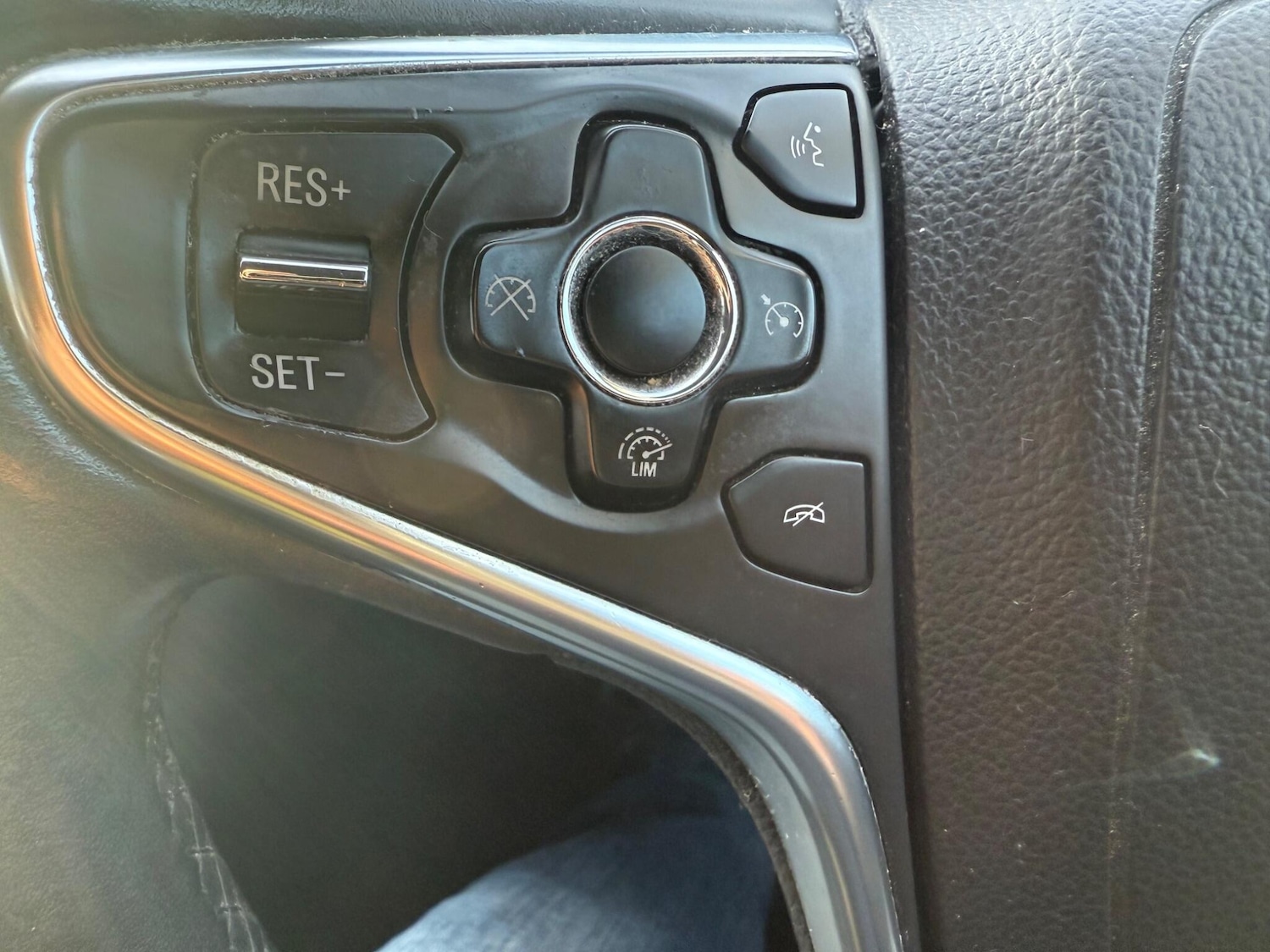 Used Vauxhall Insignia 2015 for sale - 76839406: Photo 13