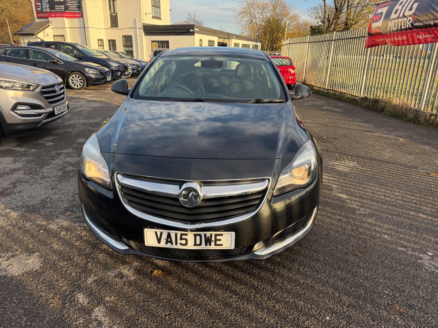 Used Vauxhall Insignia 2015 for sale - 76839406: Photo 2