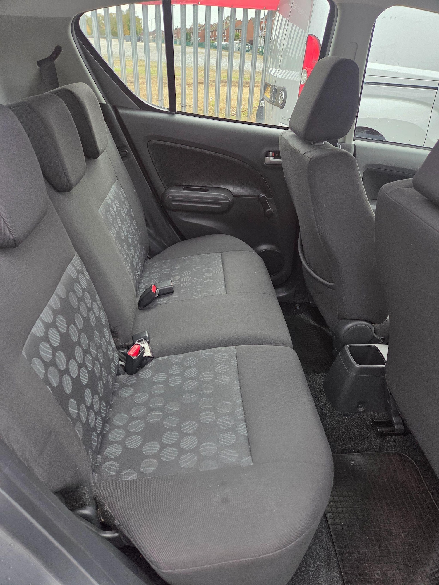 Used Suzuki Splash 2009 for sale - 76780725: Photo 8