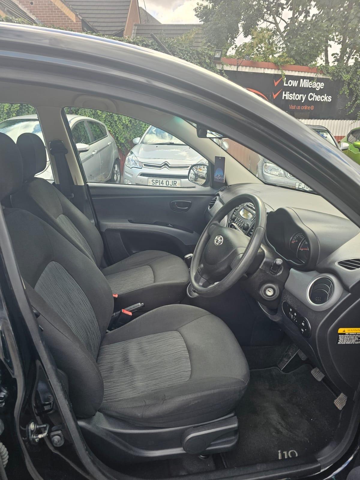 Used Hyundai i10 2013 for sale - 76136959: Photo 14