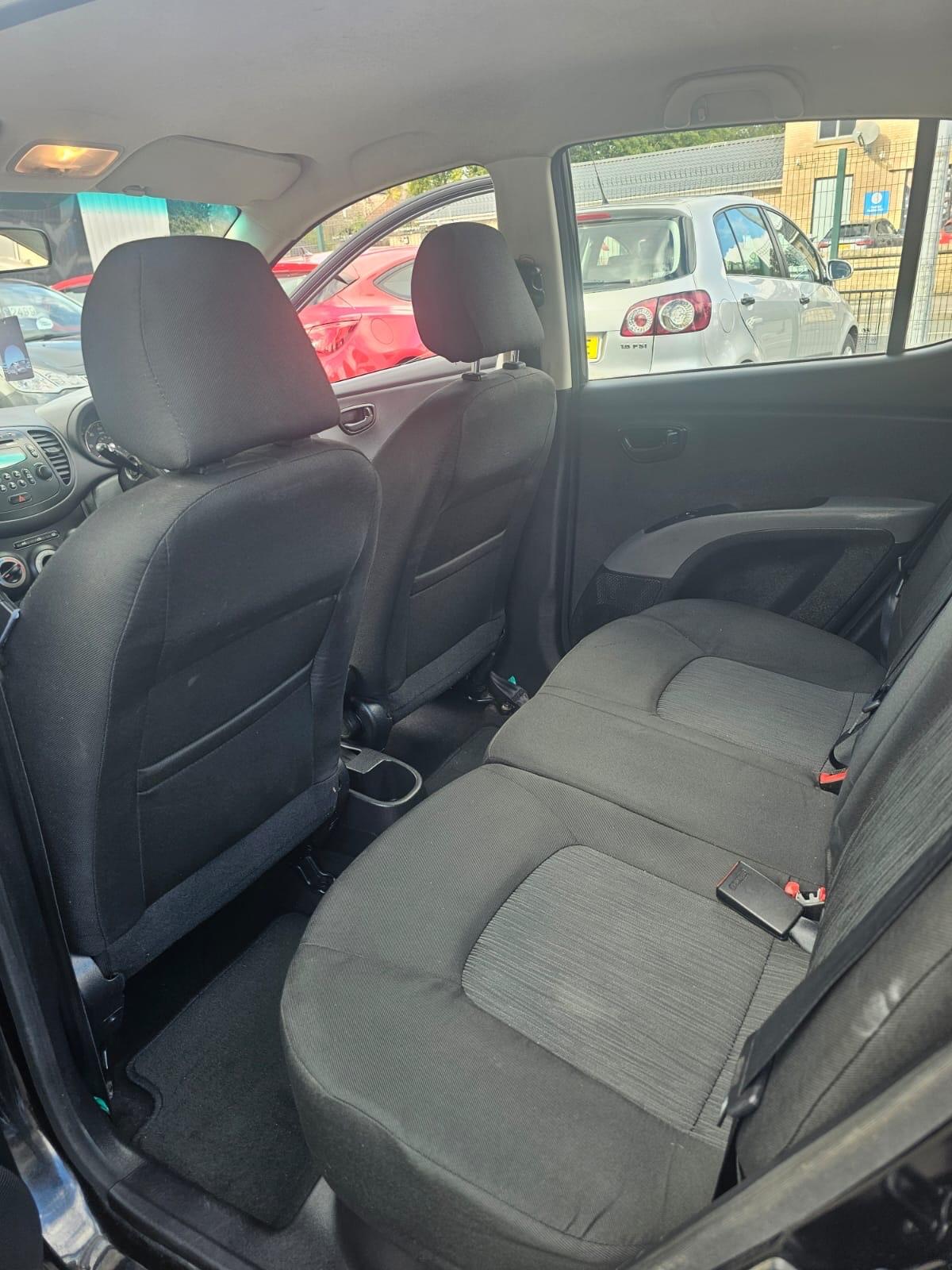 Used Hyundai i10 2013 for sale - 76136959: Photo 15