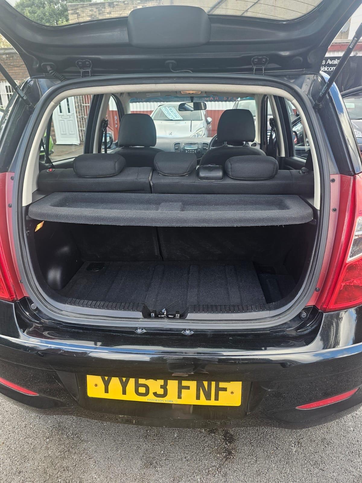 Used Hyundai i10 2013 for sale - 76136959: Photo 6