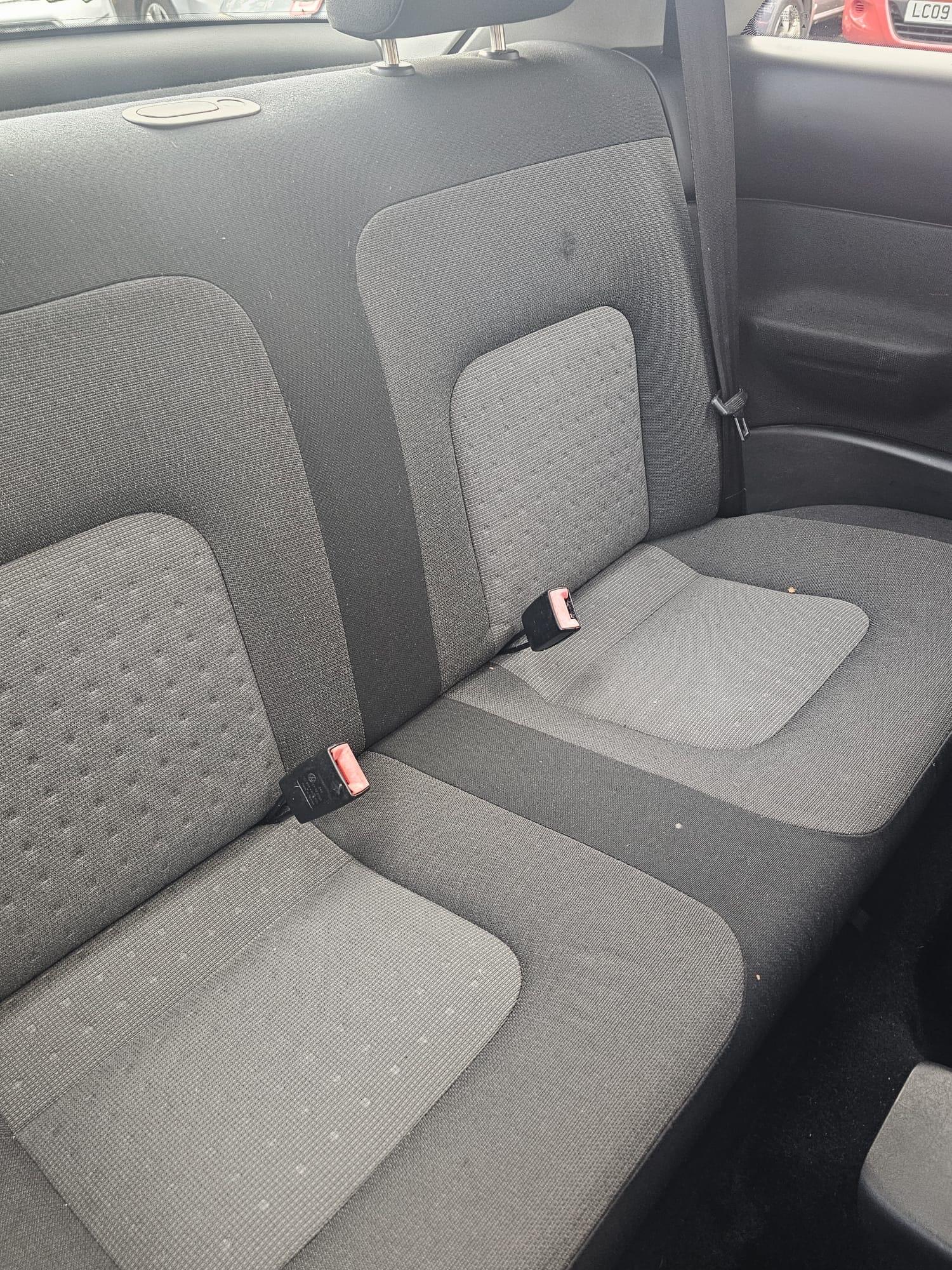 Used Volkswagen Beetle 2006 for sale - 76408879: Photo 11