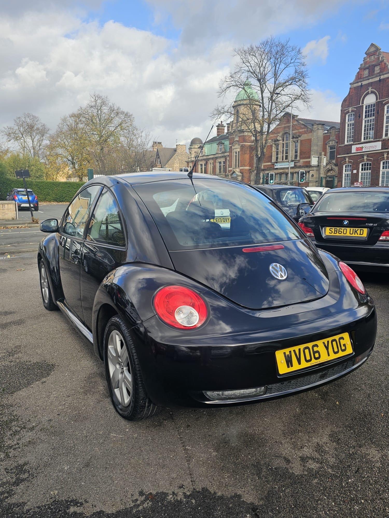 Used Volkswagen Beetle 2006 for sale - 76408879: Photo 6