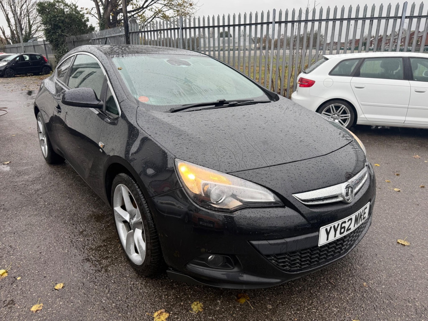 Used Vauxhall Astra GTC 2012 for sale - 76781756: Photo 1