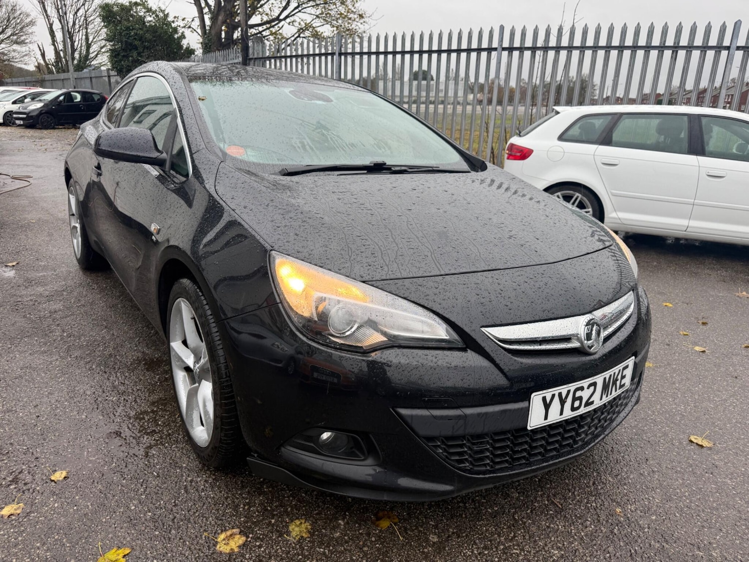 Used Vauxhall Astra GTC 2012 for sale - 76781756: Photo 2