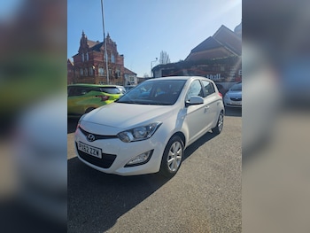 Used Hyundai i20 2012 for sale - 77696396: Photo