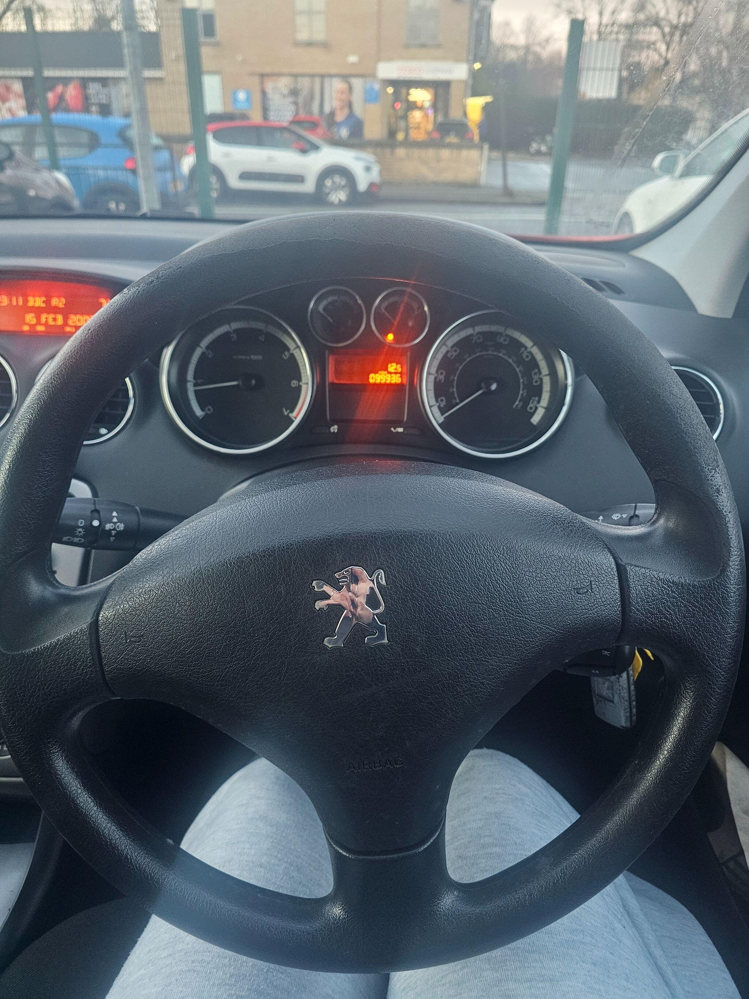 Used Peugeot 308 2009 for sale - 77203657: Photo 16