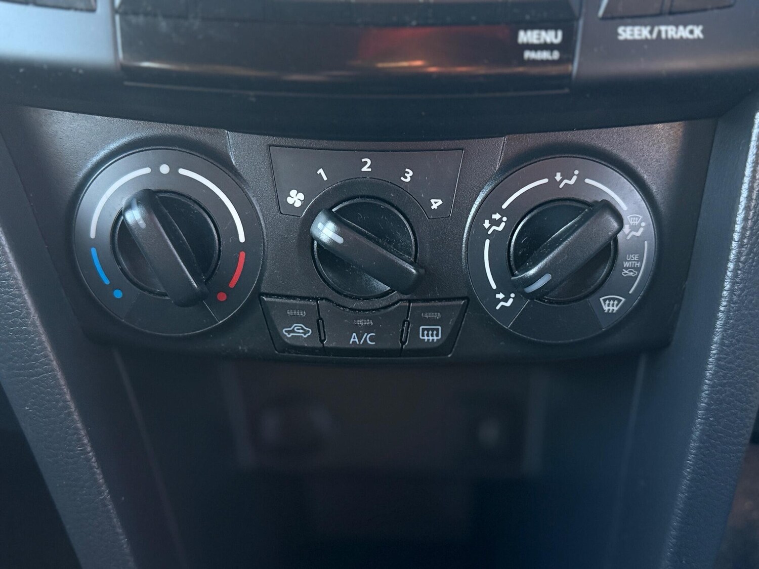 Used Suzuki Swift 2012 for sale - 76866175: Photo 15