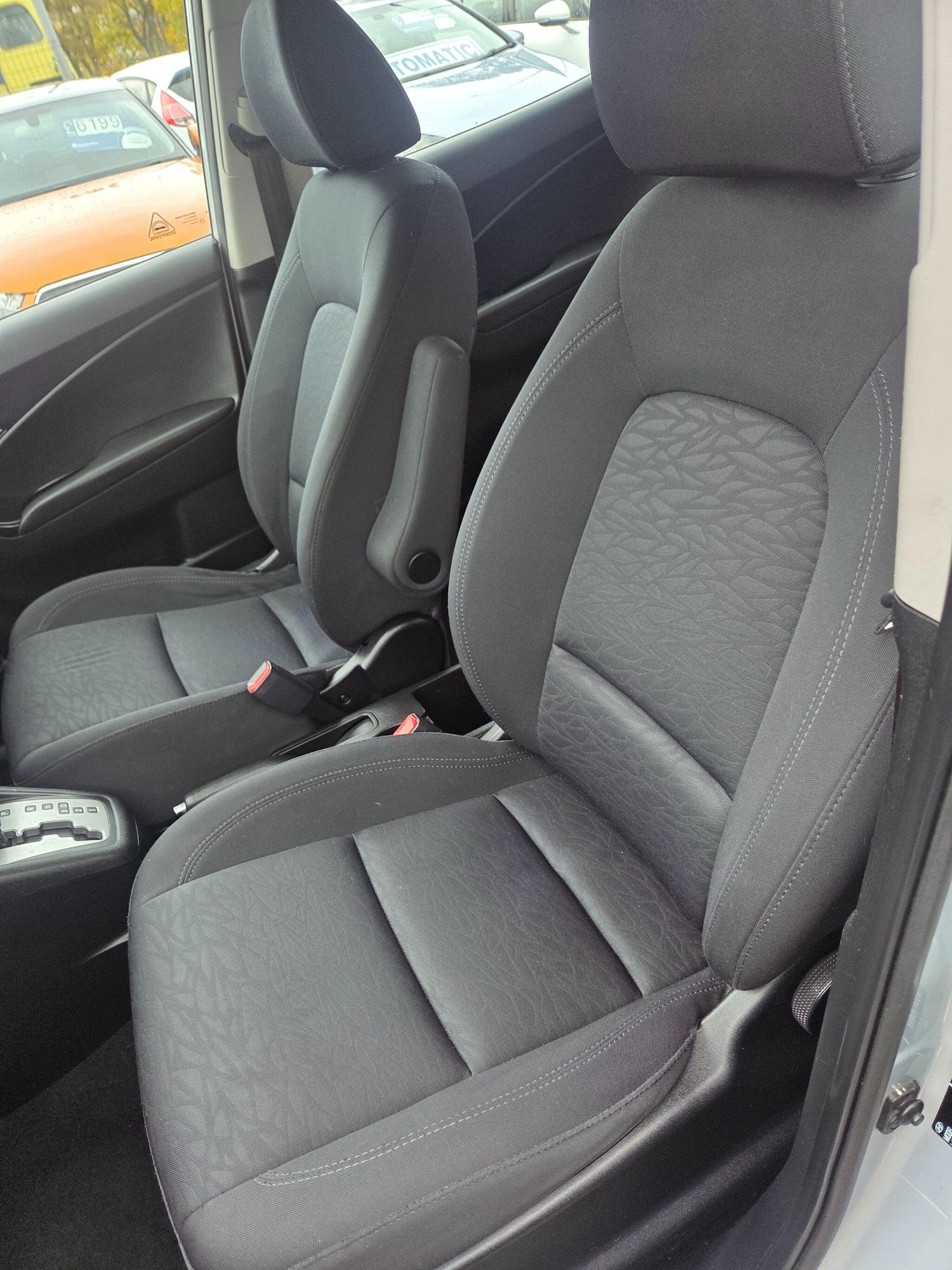 Used Hyundai Ix20 2011 for sale - 76727592: Photo 11