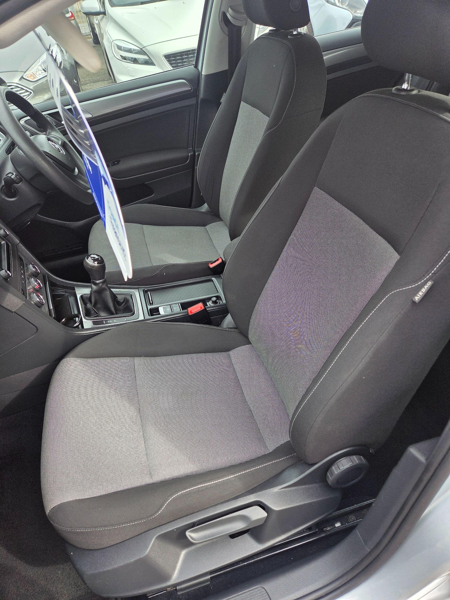 Used Volkswagen Golf 2016 for sale - 76996209: Photo 11