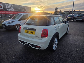 Used MINI Hatch 2015 for sale - 76850102: Photo
