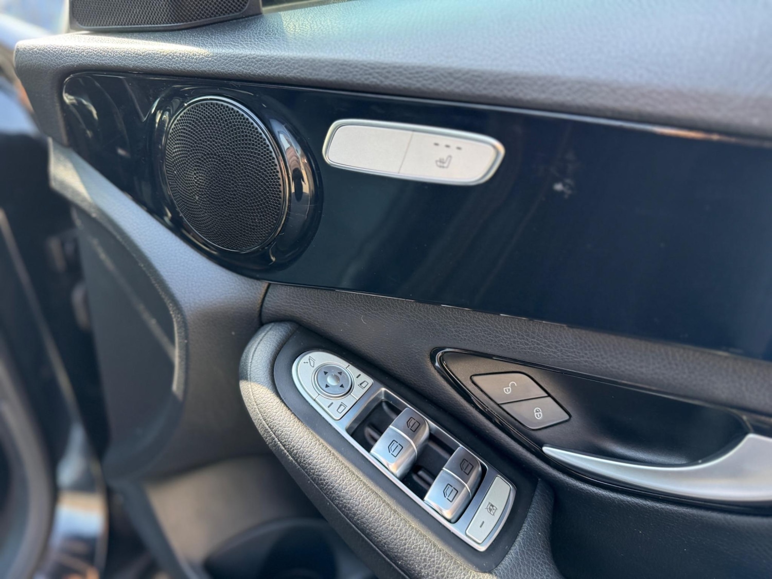 Used Mercedes-Benz C Class 2015 for sale - 76801601: Photo 16