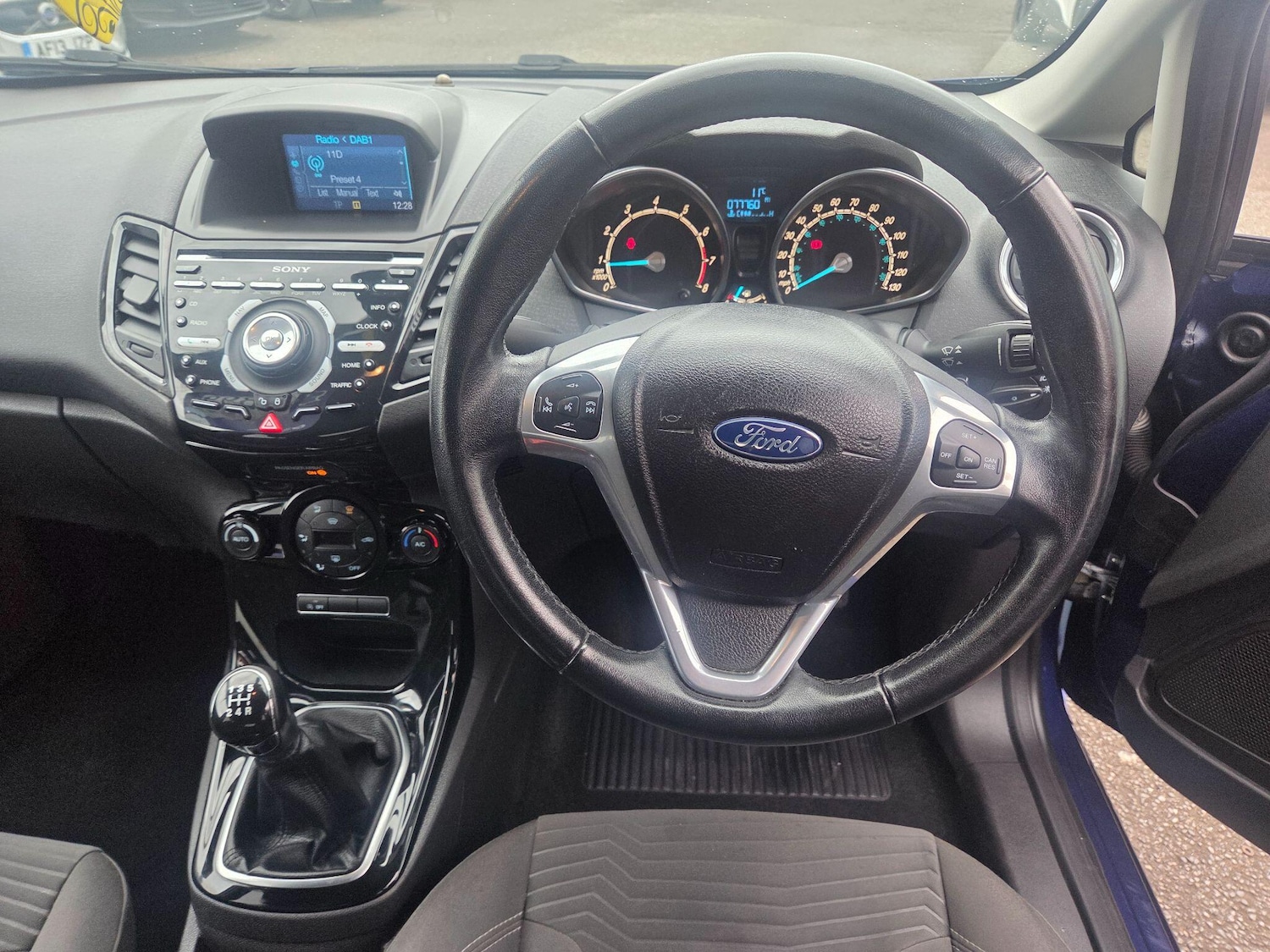 Used Ford Fiesta 2014 for sale - 78019133: Photo 10