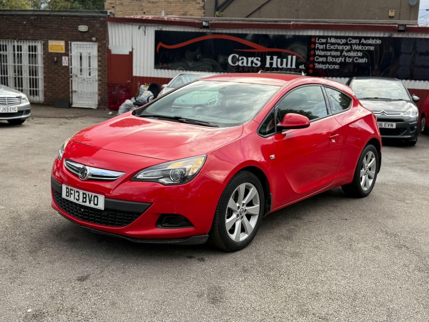 Used Vauxhall Astra GTC 2013 for sale - 76136854: Photo 1