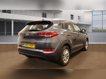 Used Hyundai TUCSON 2017 for sale - 76020718: Photo 4