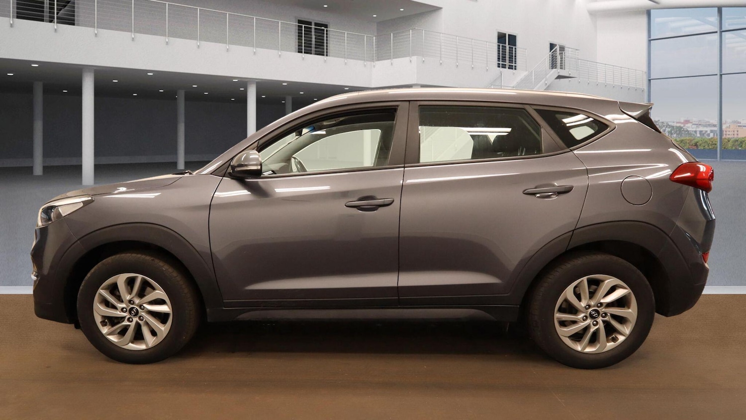 Used Hyundai TUCSON 2017 for sale - 76020718: Photo 6