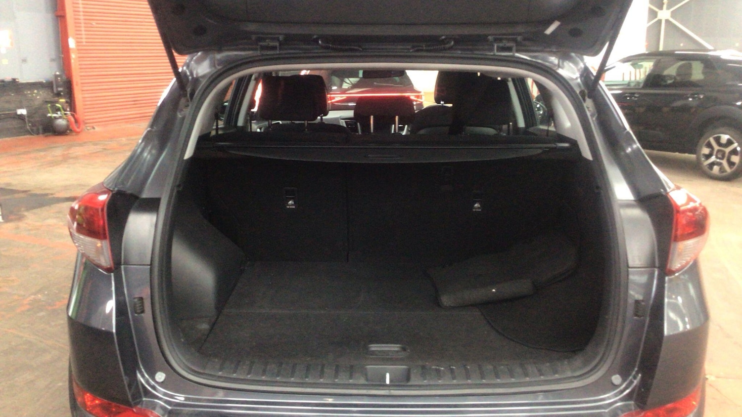 Used Hyundai TUCSON 2017 for sale - 76020718: Photo 7