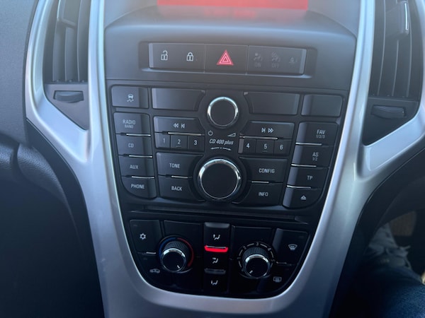Used Vauxhall Astra 2015 for sale - 76189283: Photo 12