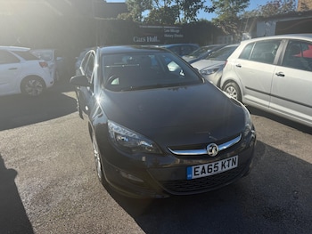 Used Vauxhall Astra 2015 for sale - 76189283: Photo 2