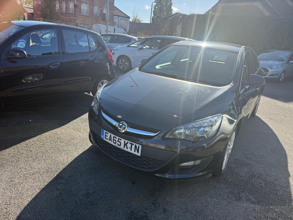 Used Vauxhall Astra 2015 for sale - 76189283: Photo 3