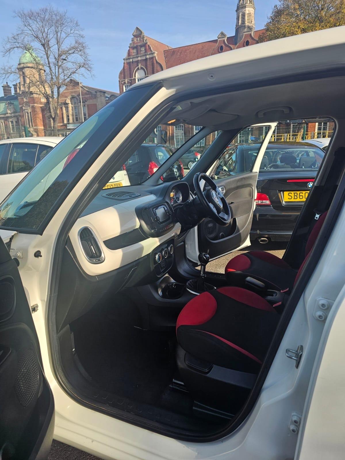 Used Fiat 500L 2014 for sale - 76440972: Photo 3