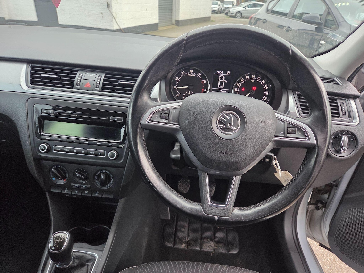 Used Skoda Rapid Spaceback 2014 for sale - 77598144: Photo 12