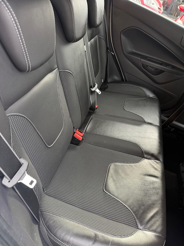 Used Ford Fiesta 2013 for sale - 76295307: Photo 11