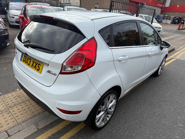 Used Ford Fiesta 2013 for sale - 76295307: Photo 6