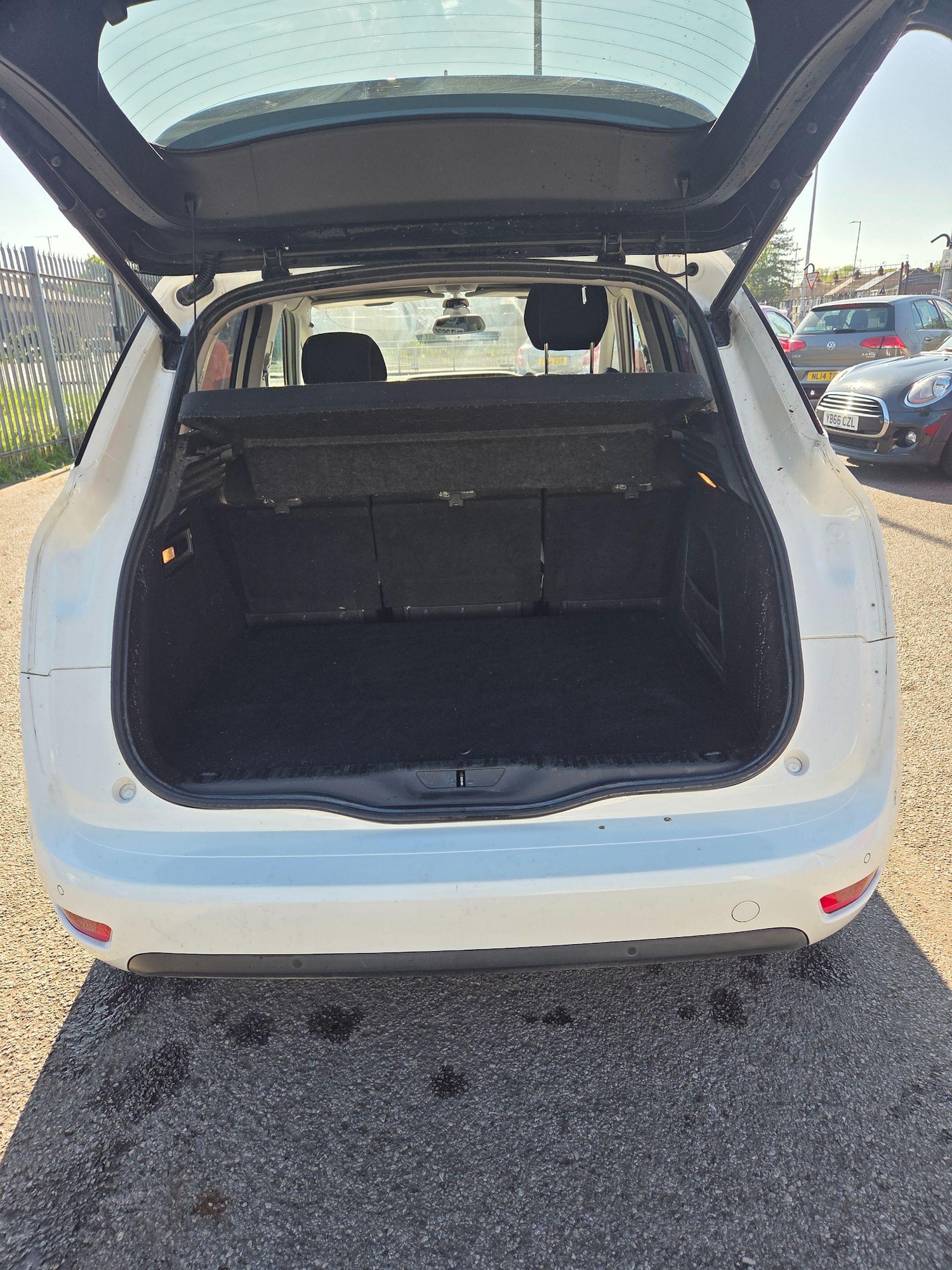 Used Citroen C4 Picasso 2013 for sale - 76095033: Photo 4