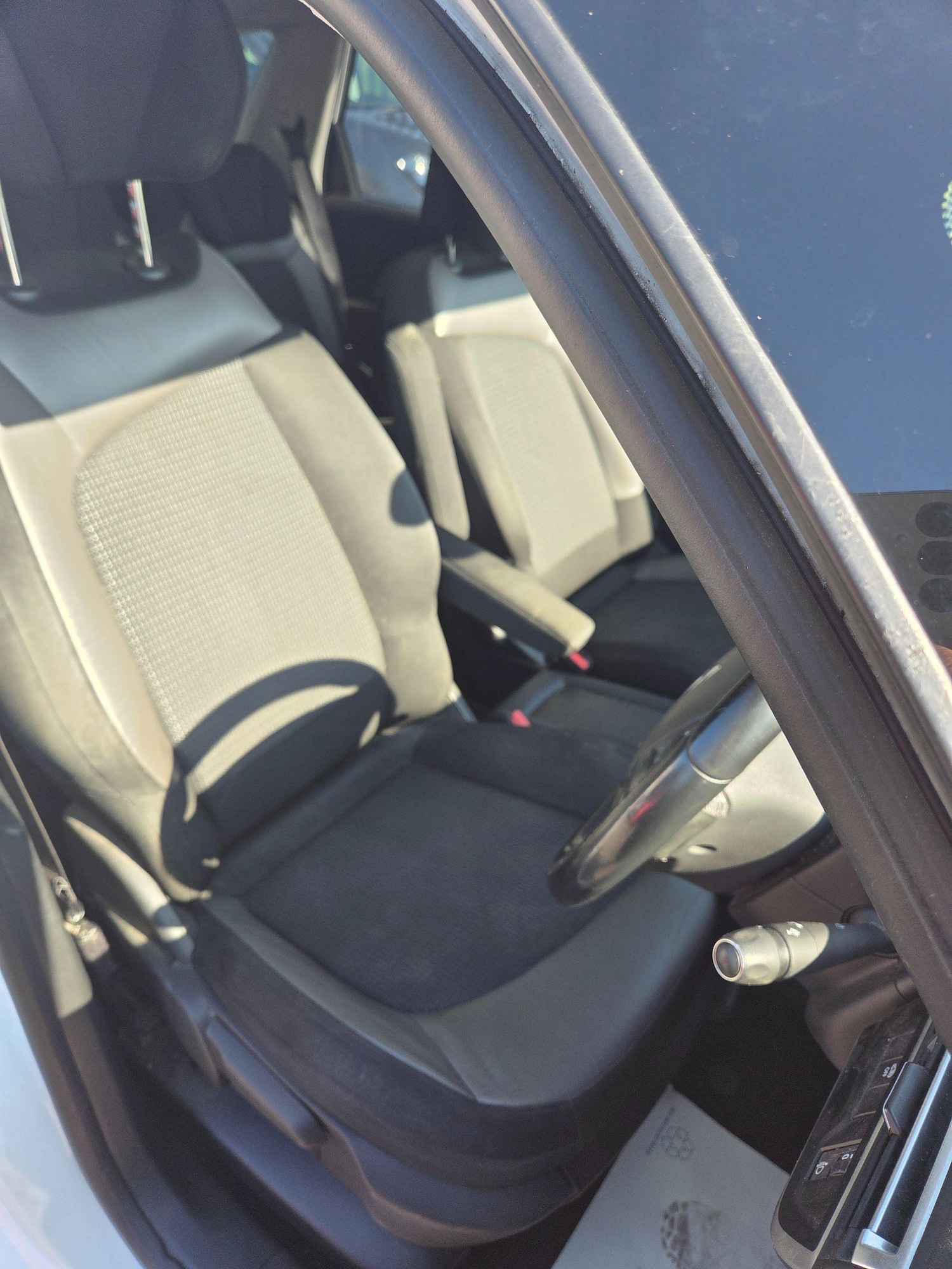 Used Citroen C4 Picasso 2013 for sale - 76095033: Photo 8