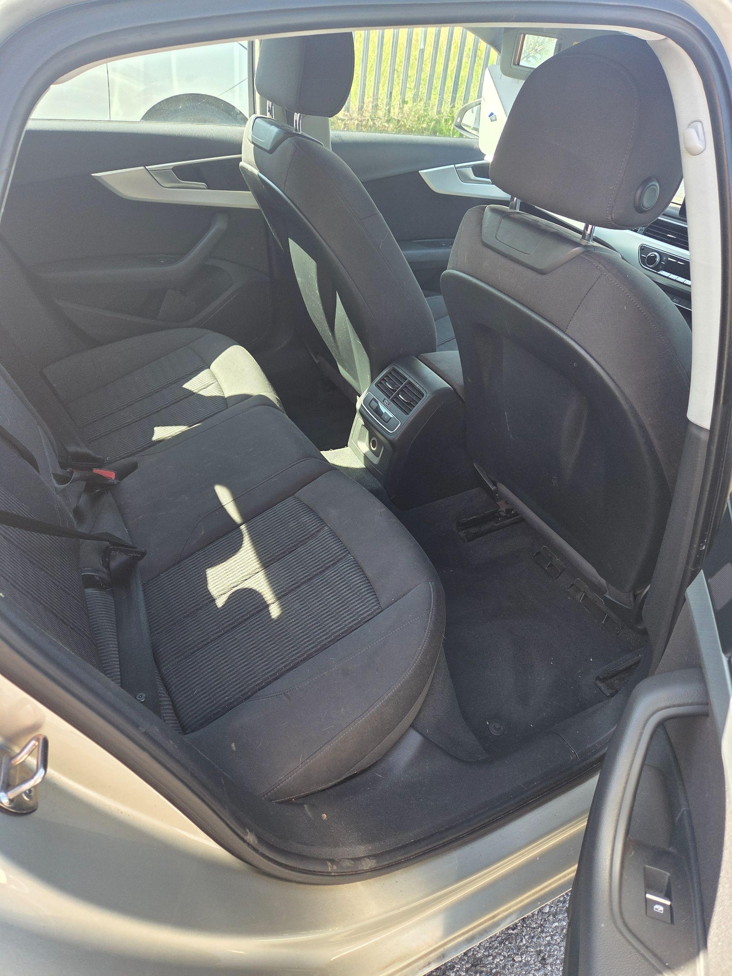 Used Audi A4 2016 for sale - 76607158: Photo 9