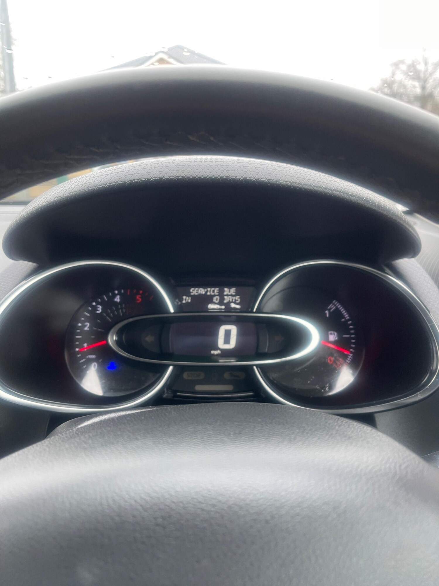 Used Renault Clio 2017 for sale - 76608524: Photo 10