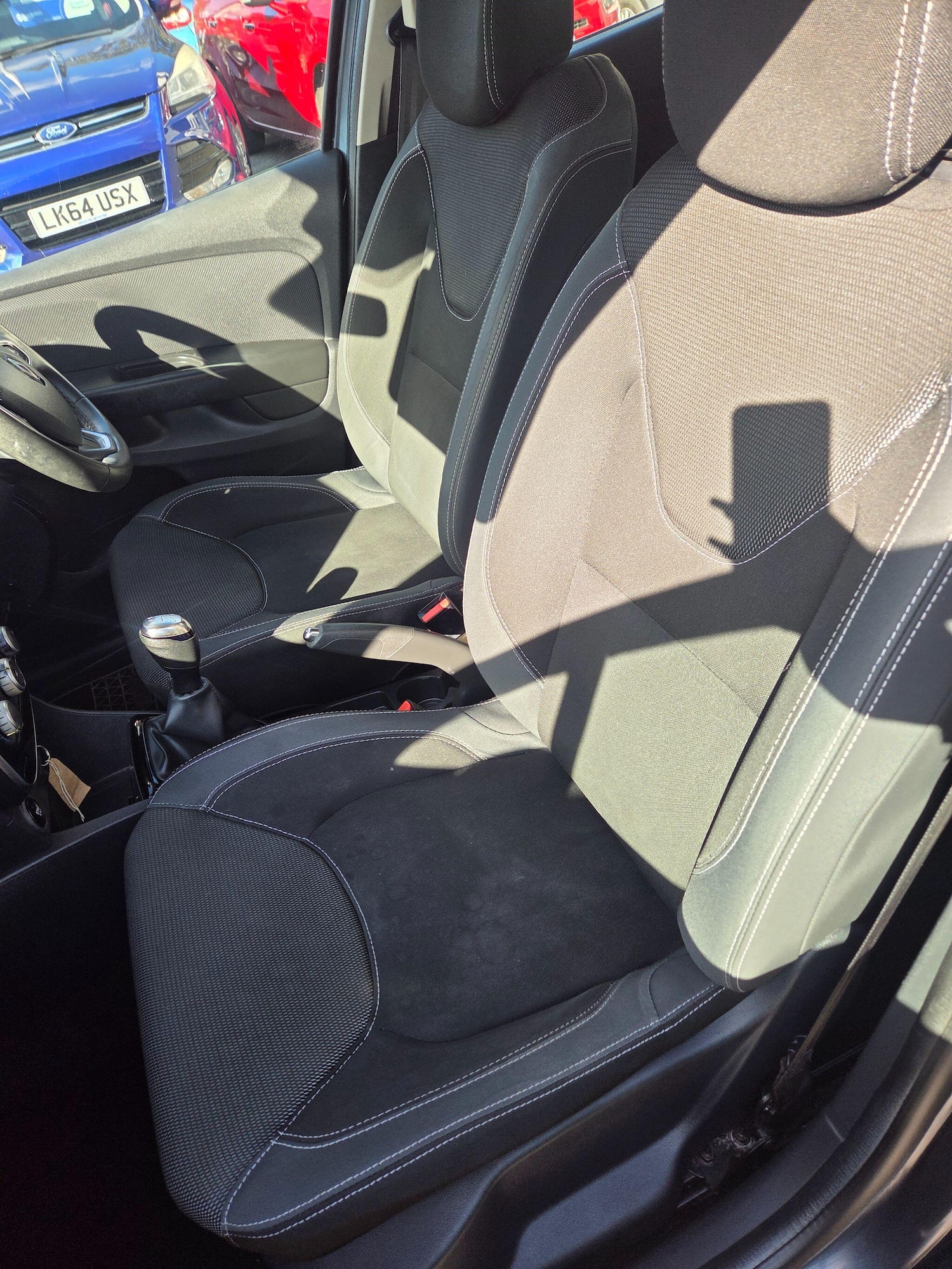 Used Renault Clio 2017 for sale - 76608524: Photo 11