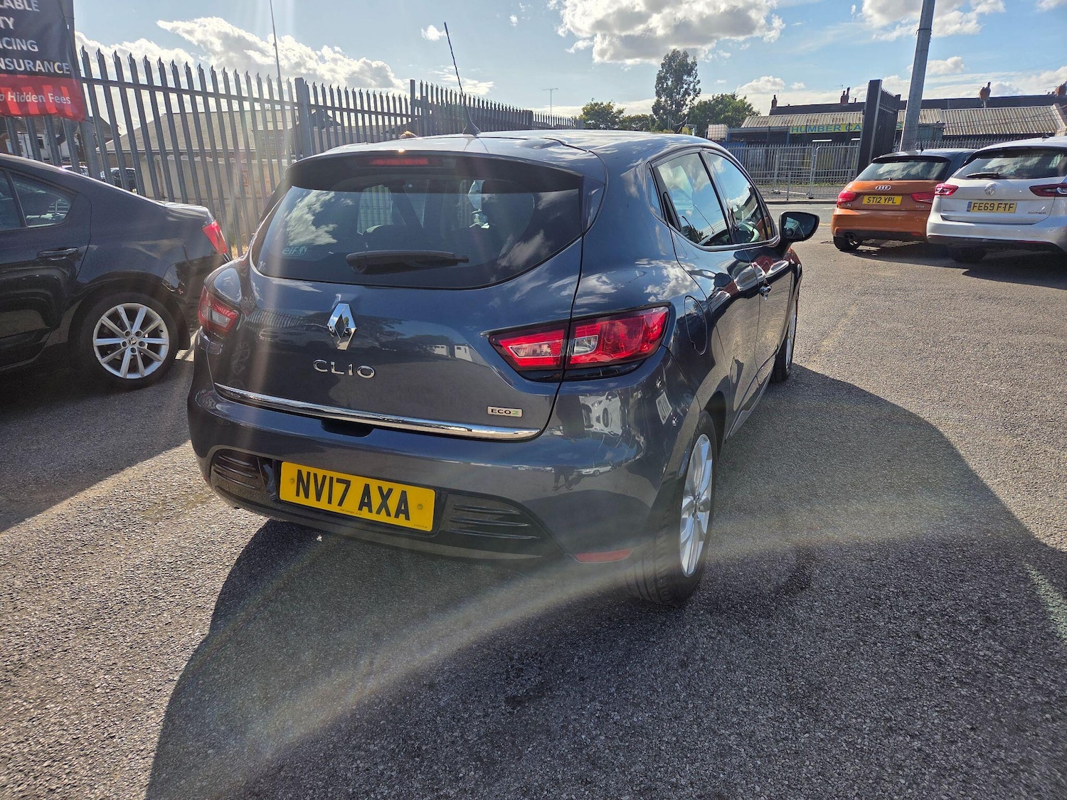 Used Renault Clio 2017 for sale - 76608524: Photo 3