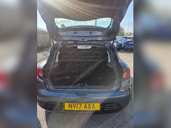 Used Renault Clio 2017 for sale - 76608524: Photo