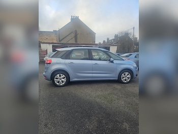 Used Citroen C4 Picasso 2014 for sale - 76839714: Photo