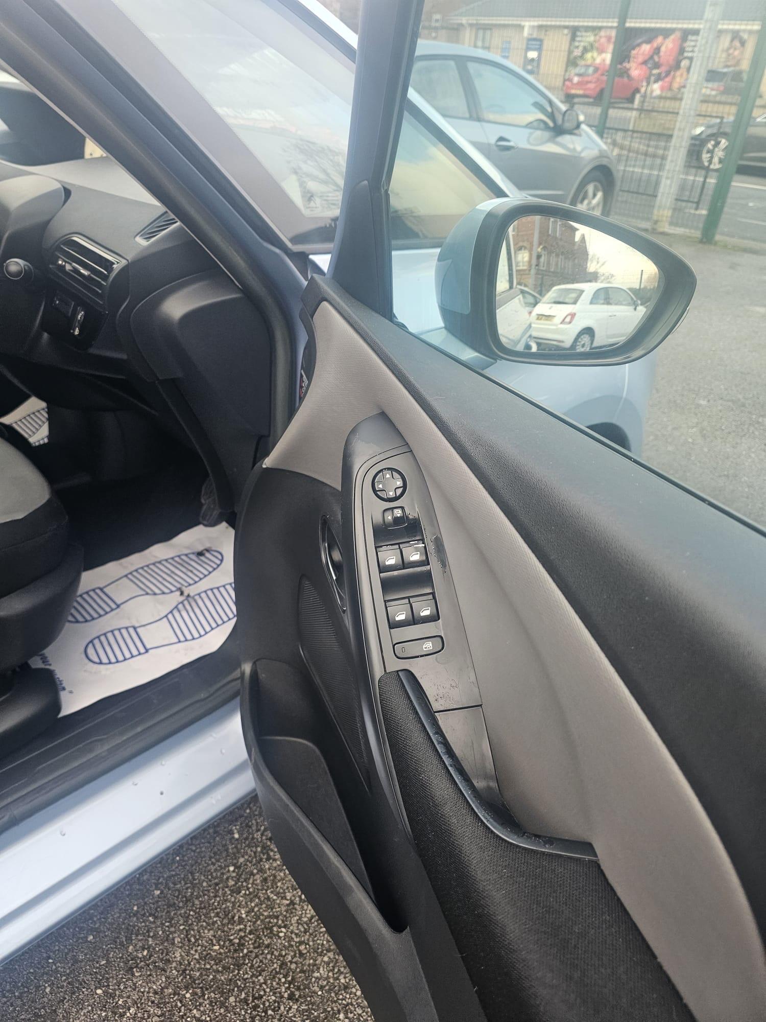 Used Citroen C4 Picasso 2014 for sale - 76839714: Photo 5