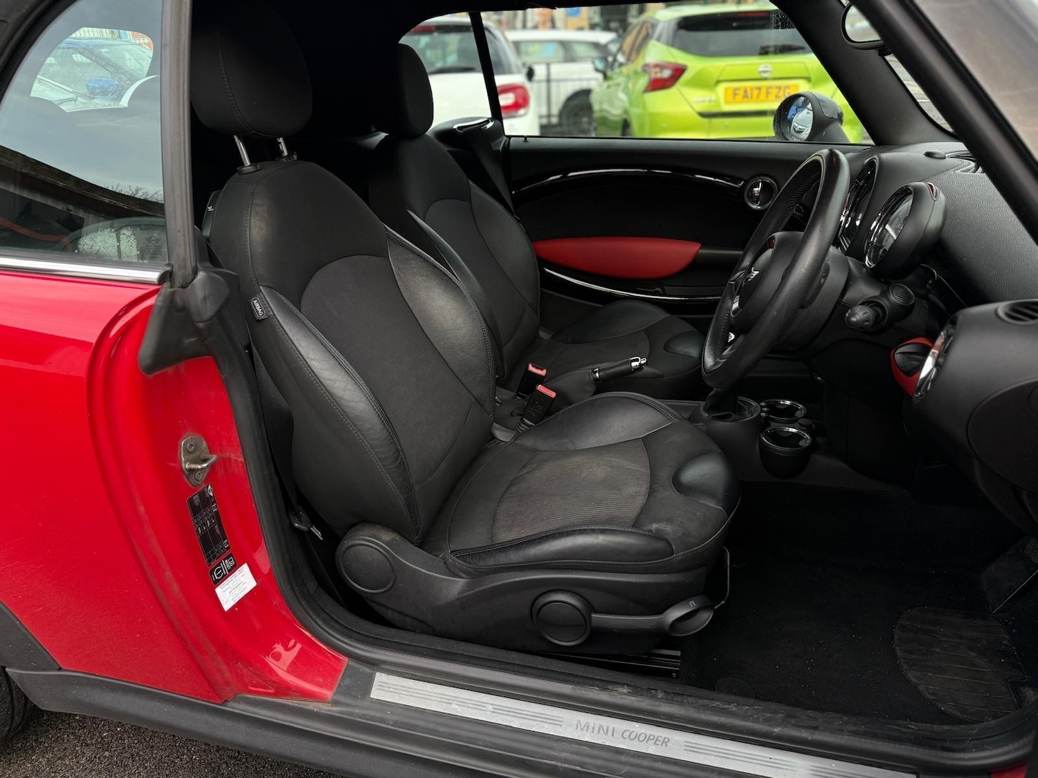 Used MINI Convertible 2013 for sale - 77633410: Photo 11